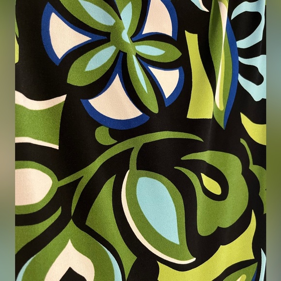 Blue and Green Party dress - Picture 2 of 6